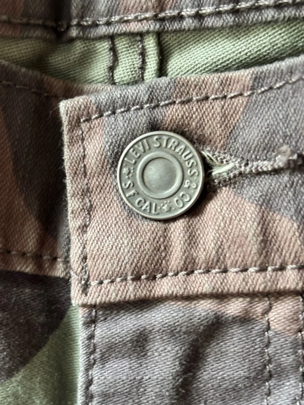 Levi’s Premium Camouflage 5 Pocket Hi-Ball Jeans EXC Size 34